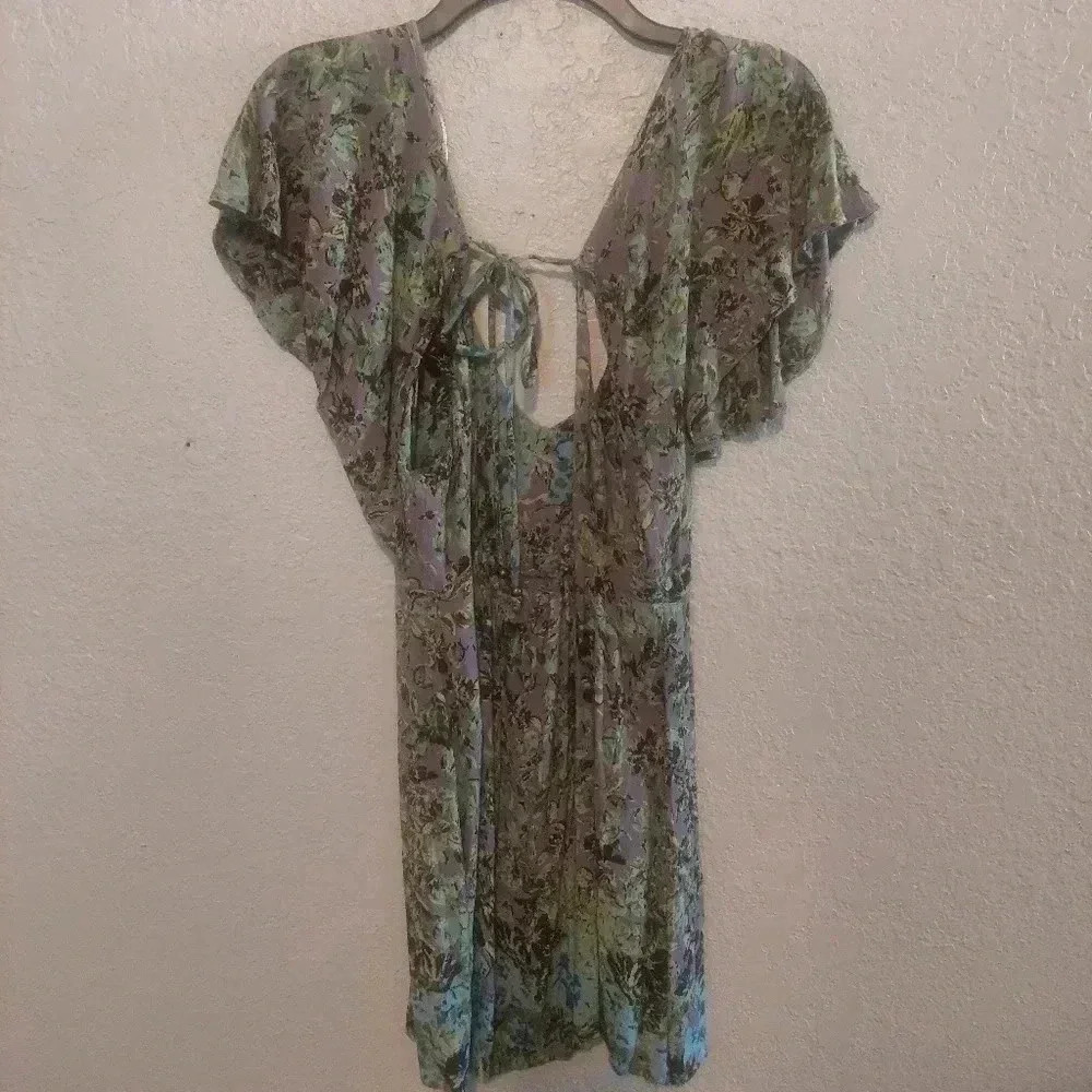 ANGIE Floral Boho Print Dress Size S Womens Flutter Sleeve Ruffle - Picture 2 of 9